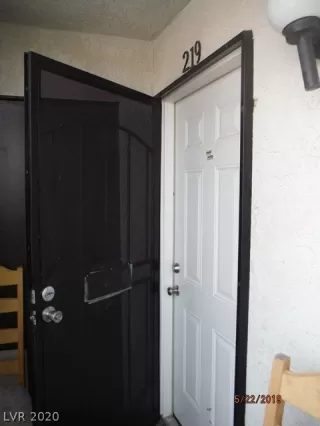 Photo #3: 2172019 Listing 