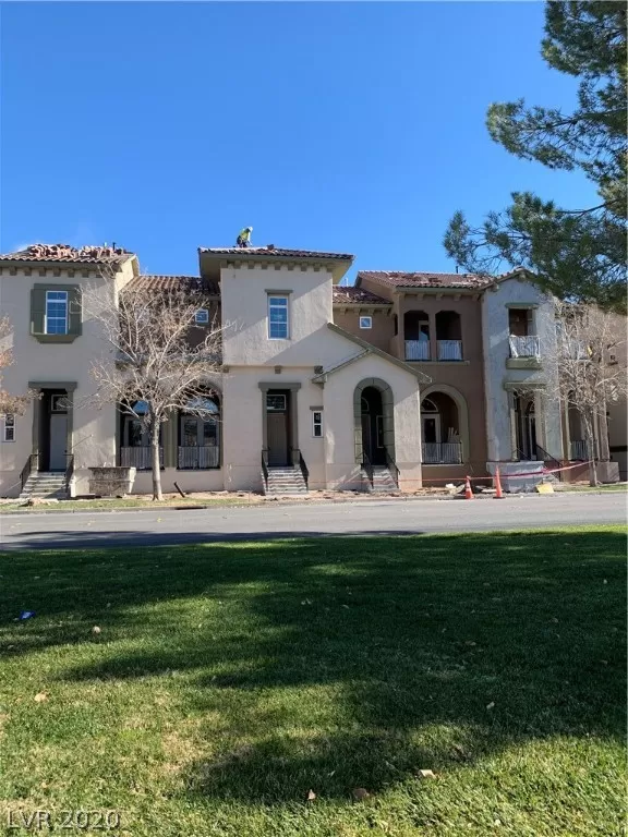 MLS: 2172063 Condo For Sale