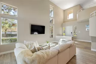 Photo #5: 2172134 Listing