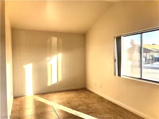 Photo #2: 2172181 Listing