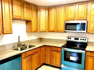 Photo #4: 2172181 Listing