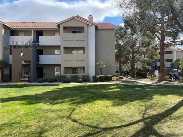 MLS: 2172369 Condo For Sale