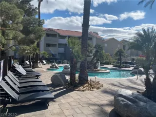 Photo #2: 2172369 Listing