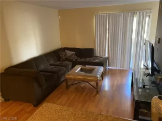 Photo #5: 2172369 Listing