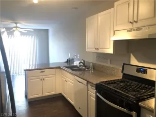 Photo #2: 2172371 Listing 