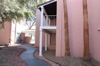 Photo #4: 2172413 Listing