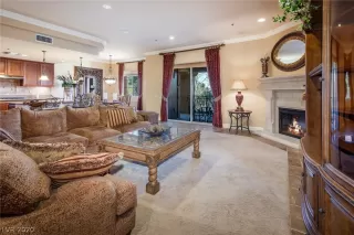 Photo #1: 2172433 Listing