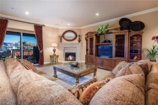 Photo #2: 2172433 Listing