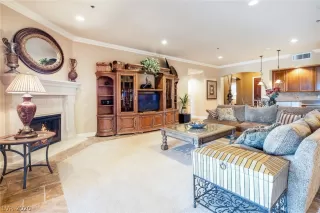 Photo #3: 2172433 Listing