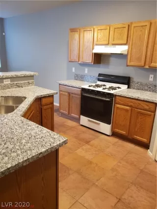 Photo #3: 2172545 Listing