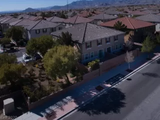 Photo #1: 2172560 Listing