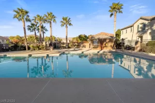 Photo #5: 2172560 Listing