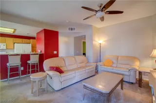 Photo #4: 2172563 Listing