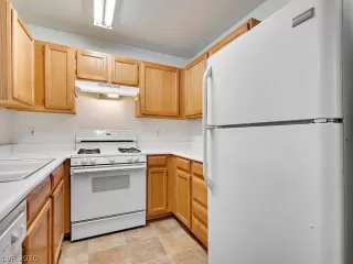 Photo #6: 2172622 Listing