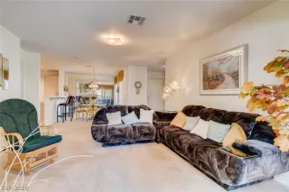 Photo #4: 2172741 Listing