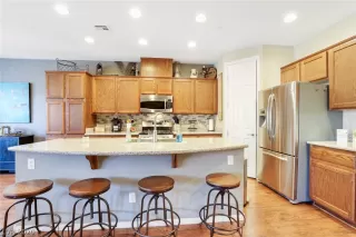 Photo #3: 2172788 Listing