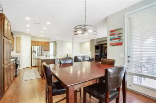 Photo #6: 2172788 Listing