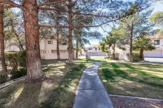 Photo #1: 2172926 Listing