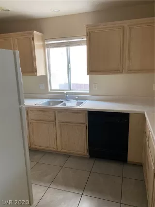 Photo #2: 2172940 Listing 