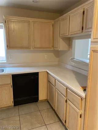 Photo #5: 2172940 Listing 