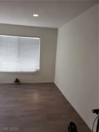 Photo #3: 2172987 Listing