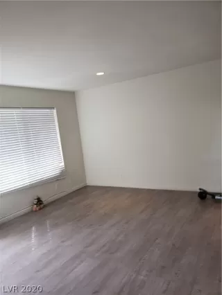 Photo #6: 2172987 Listing