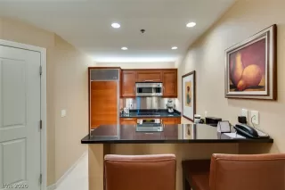 Photo #4: 2173002 Listing