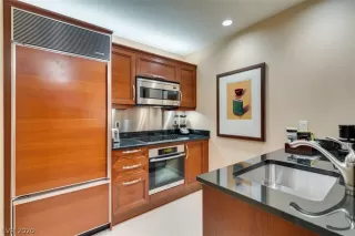 Photo #5: 2173002 Listing