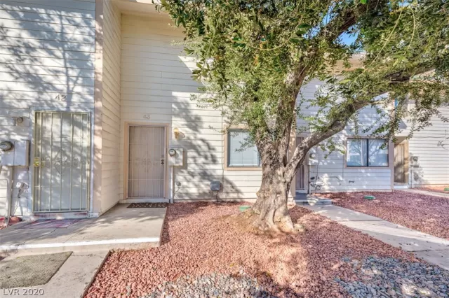 MLS: 2173013 Condo For Sale