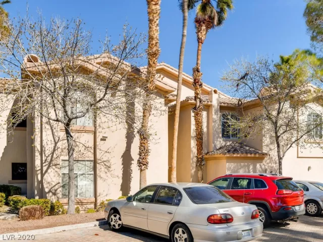 MLS: 2173052 Condo For Sale