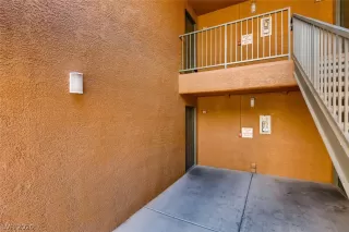 Photo #2: 2173209 Listing 