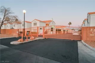 Photo #2: 2173227 Listing