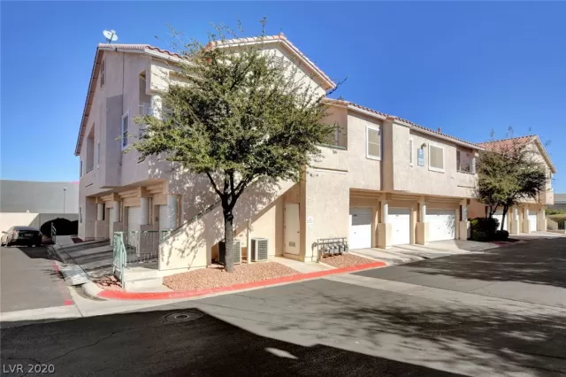 MLS: 2173240 Condo For Sale