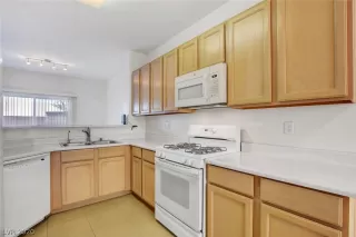 Photo #6: 2173240 Listing