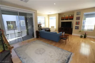 Photo #2: 2173301 Listing 