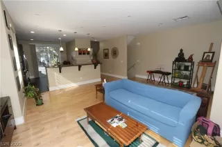 Photo #5: 2173301 Listing 