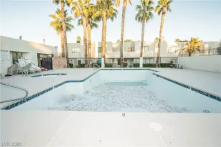 Photo #4: 2173370 Listing 