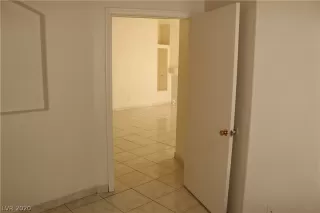 Photo #5: 2173410 Listing 