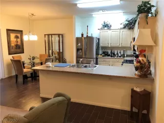 Photo #2: 2173452 Listing