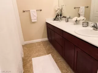 Photo #5: 2173480 Listing 