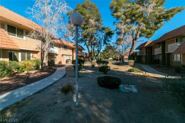 MLS: 2173487 Condo For Sale