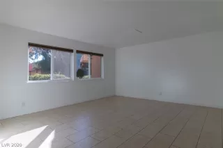 Photo #6: 2173487 Listing