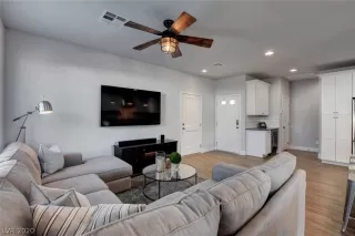 Photo #3: 2173551 Listing 