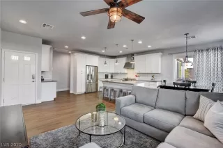 Photo #4: 2173551 Listing 