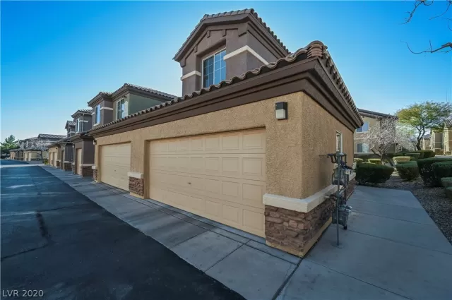 MLS: 2173559 Condo For Sale