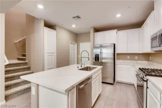 Photo #4: 2173625 Listing 