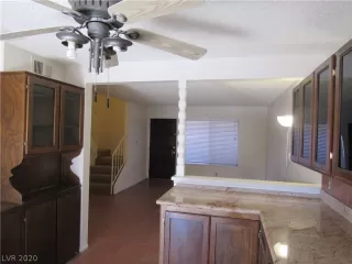 Photo #5: 2173658 Listing