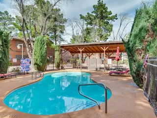 Photo #3: 2173742 Listing 