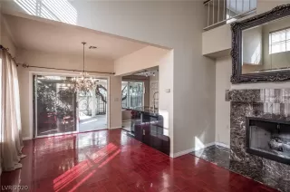 Photo #4: 2173792 Listing