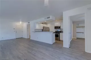 Photo #4: 2173800 Listing